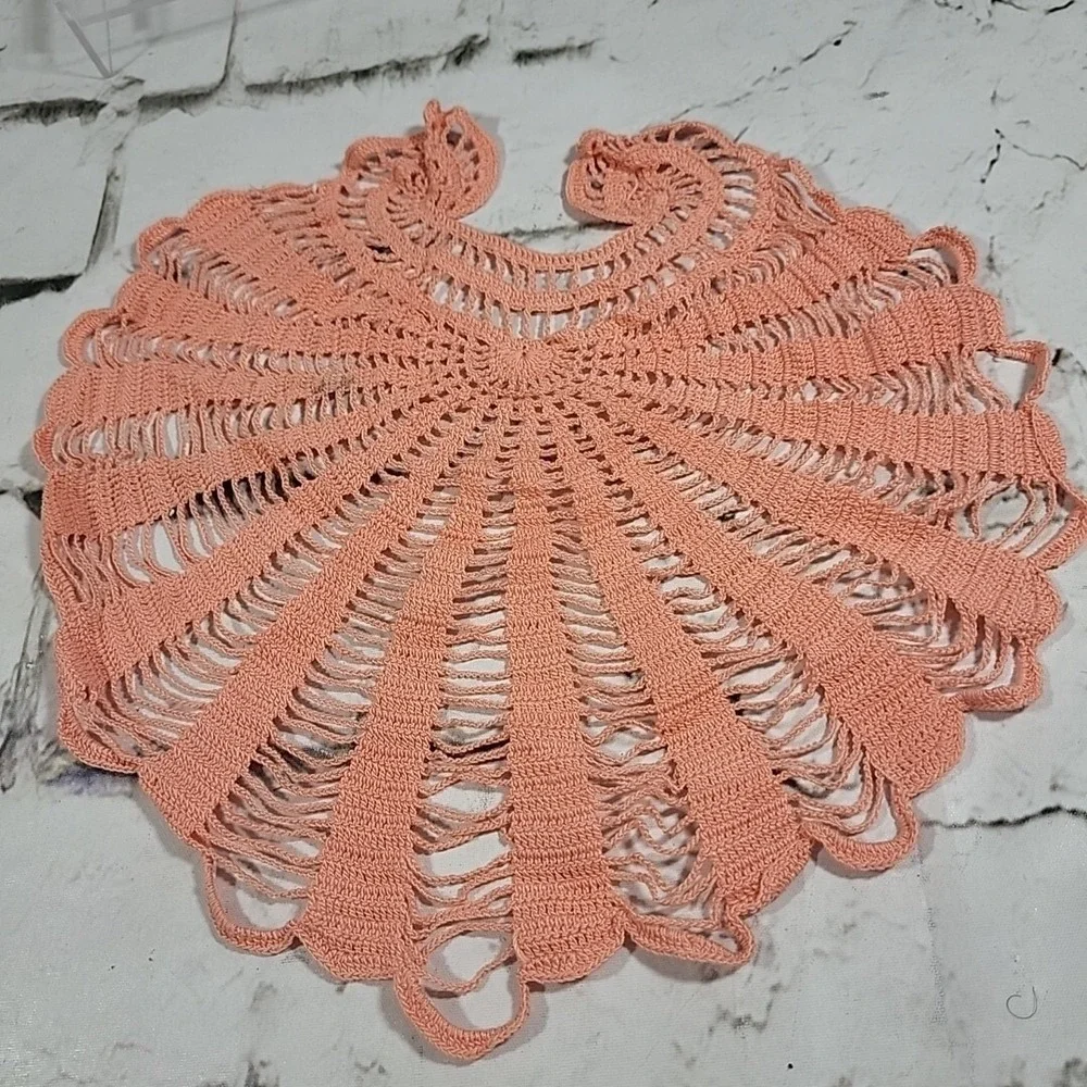 Vintage‎ Doily Peach Circular Crocheted Handmade Grannycore